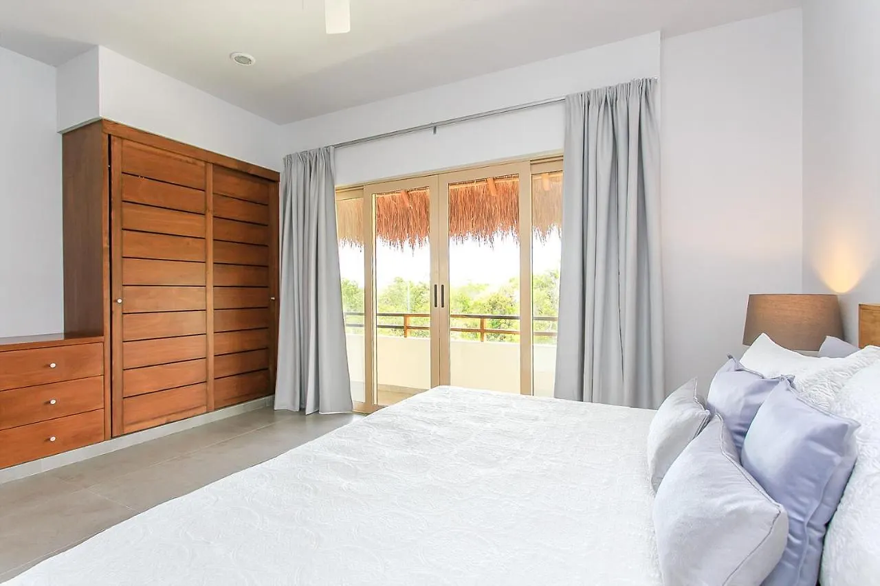 Condo Complex With An Alluring Pool & Tropical Vibes By Stella Rentals! Tulum Mexico