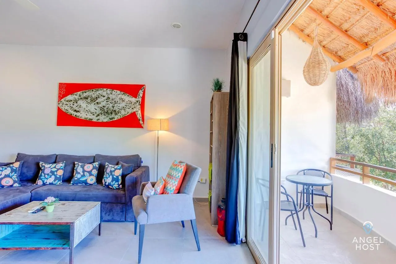 Condo Complex With An Alluring Pool & Tropical Vibes By Stella Rentals! Tulum Apartment